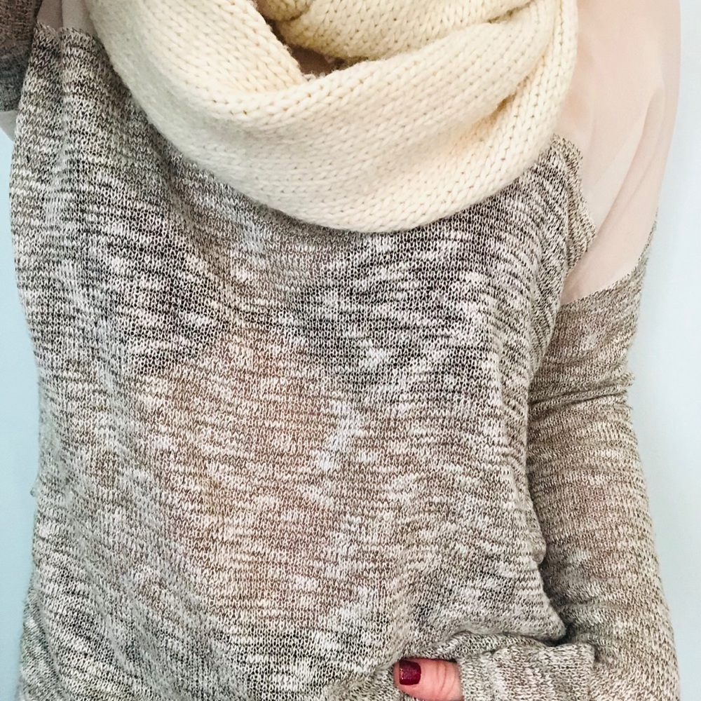 light weight sweater: Sliver, gold, white, & cream